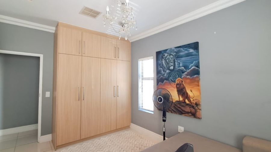 To Let 4 Bedroom Property for Rent in Avalon Estate Western Cape